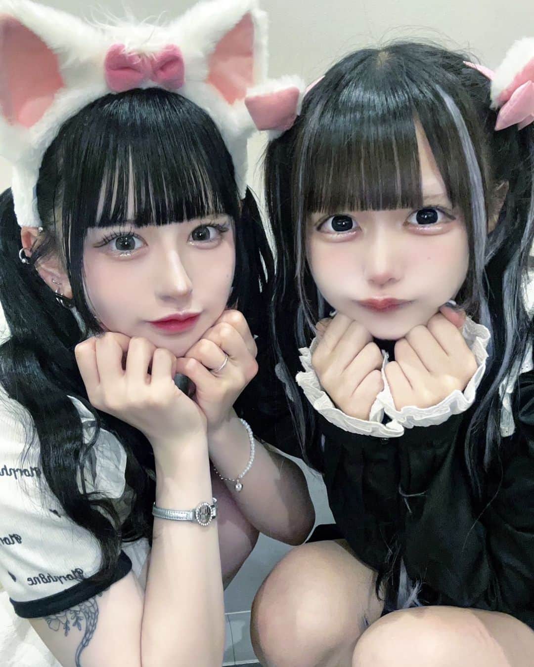 狐波ろんのインスタグラム：「マリーちゃん双子🎀🎀  . #ディズニー #双子コーデ」