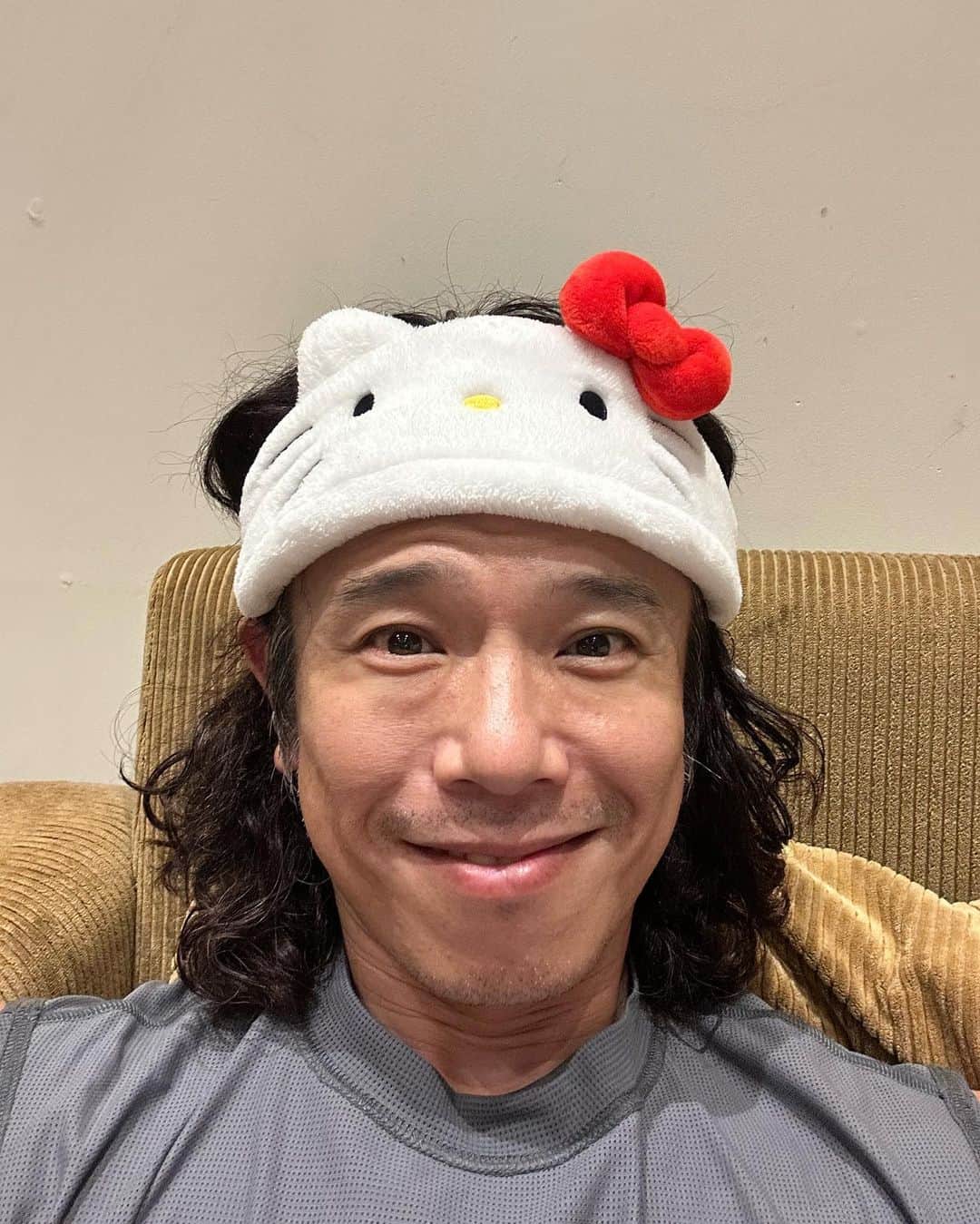 のインスタグラム：「後藤真希さんから キティちゃんヘアバンド 頂きました。 ありがとうございます♪」