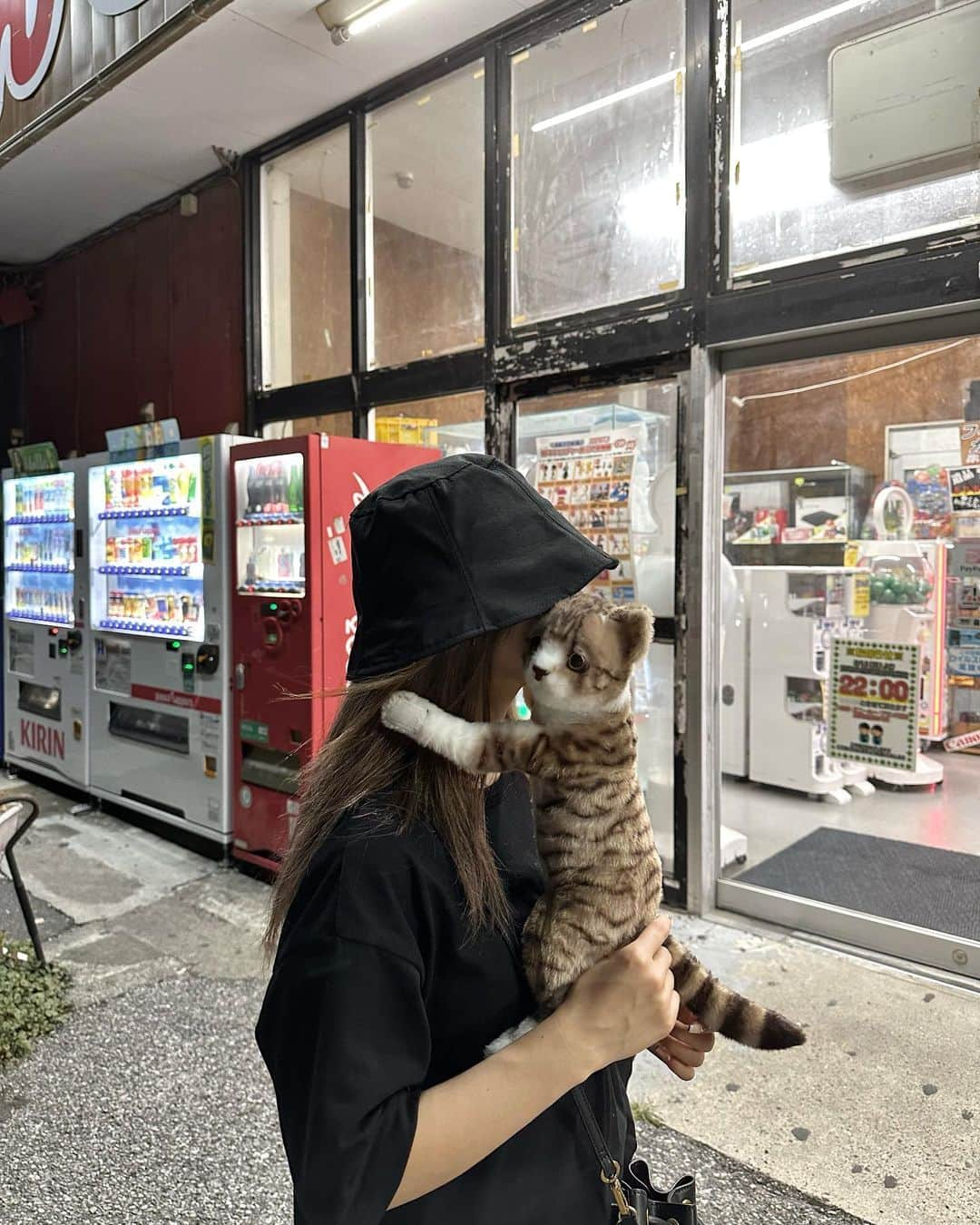 高木美佑のインスタグラム：「. 🐈‍⬛」