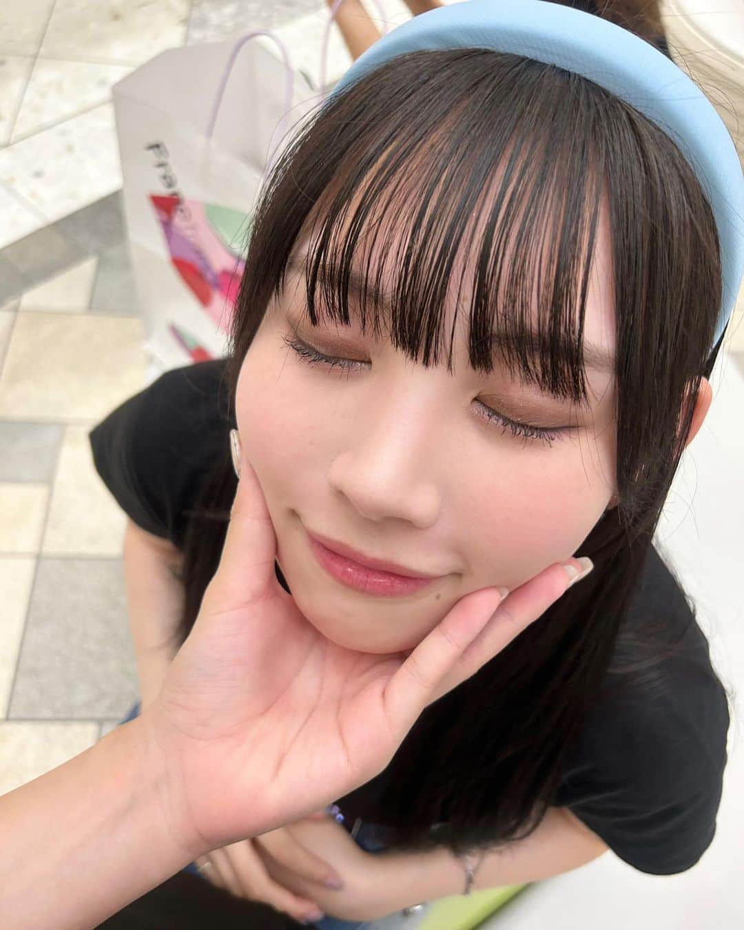 篠見星奈さんのインスタグラム写真 - (篠見星奈Instagram)「. へへっ👶🏻🩵  #カチューシャヘア #グラビア #篠見星奈」8月14日 21時30分 - shinomi_seina