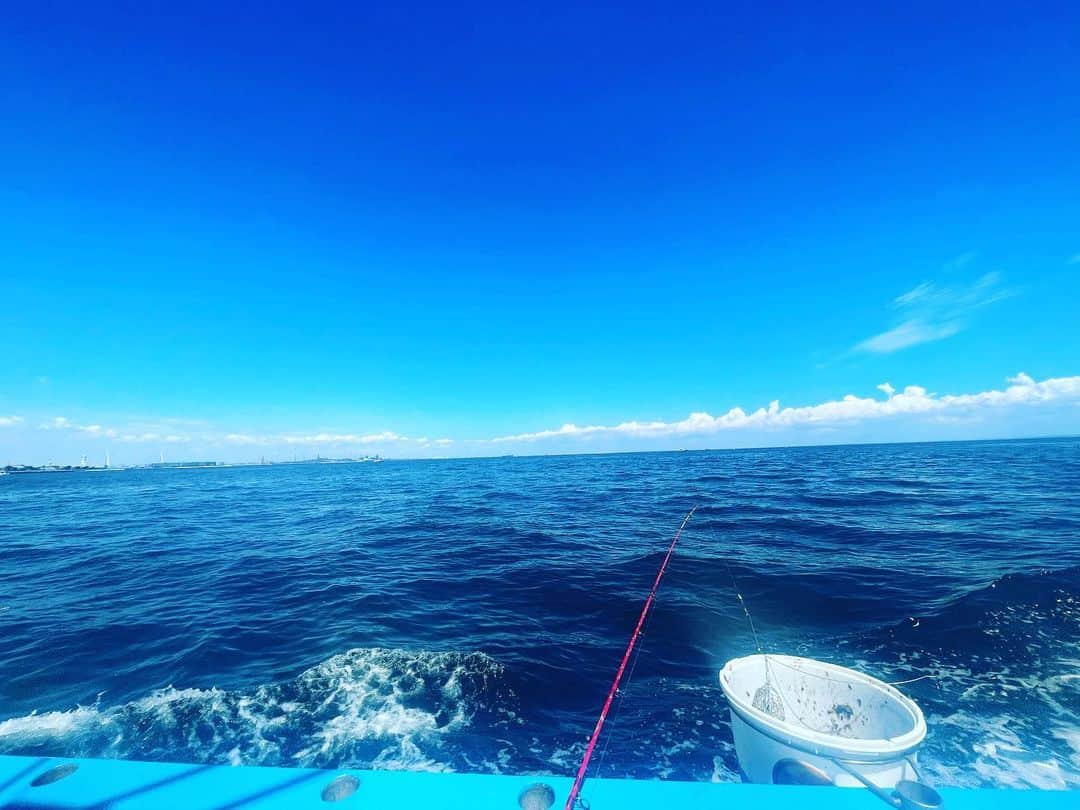 福士誠治さんのインスタグラム写真 - (福士誠治Instagram)「#釣り #船釣り #アジ釣り #アジフライ #アジのなめろう #福士誠治  初の船に乗っての釣り うーん 少し船酔いも体験したけどめちゃくちゃ楽しい時間でした。 自分で釣った魚を食べる。  これ人生の醍醐味。  ありがとう自然」8月14日 22時04分 - seiji_fukushi