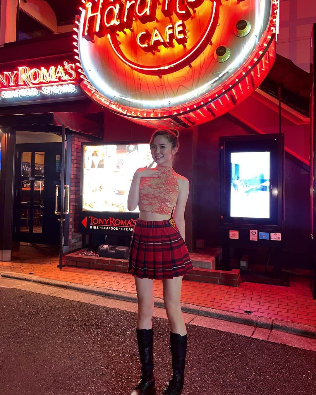 SAKATAMARINのインスタグラム：「😘🎸❤️‍🔥」