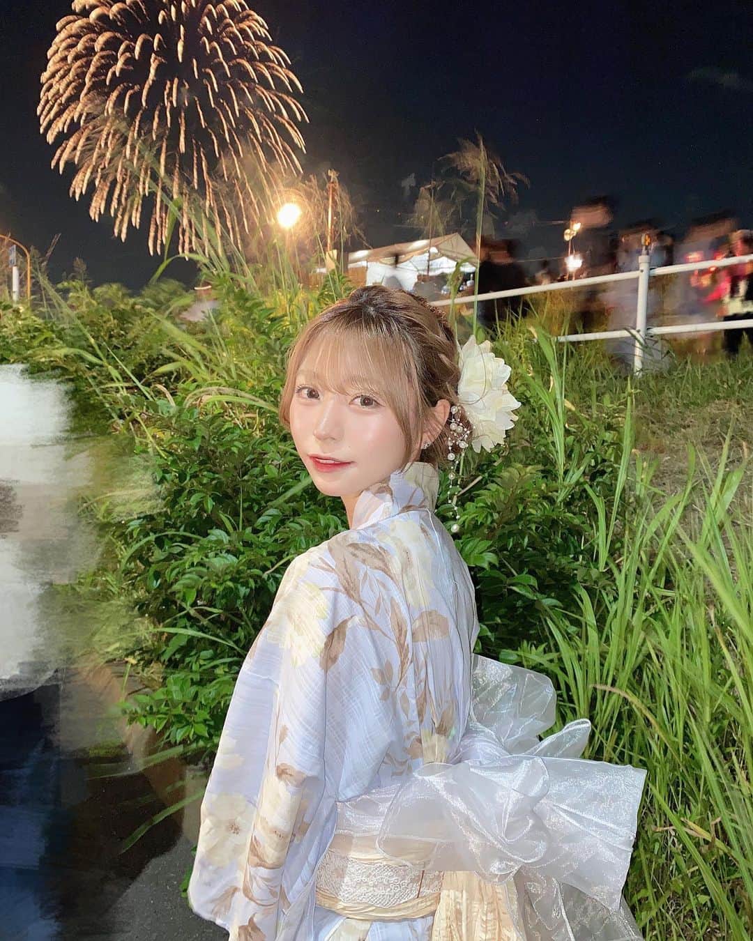 美南れなのインスタグラム：「花火が綺麗すぎた」