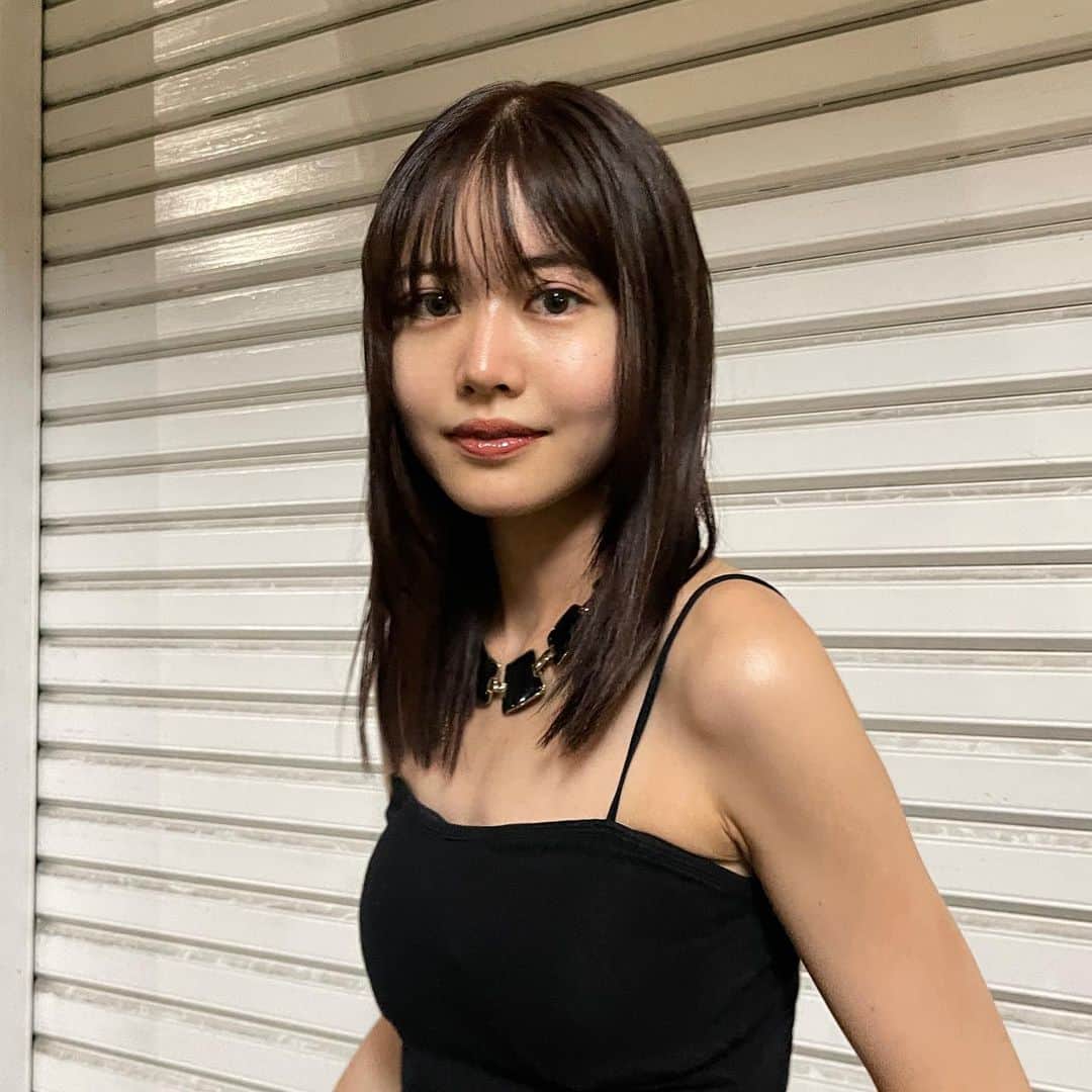 吉成亜美さんのインスタグラム写真 - (吉成亜美Instagram)「cut&color✂︎ by KOU ありがとうこーやん！  #haircutdesigns#セミディ#ミディアムヘア#フェイスレイヤー#顔周りカット」8月14日 22時40分 - amiyoshinari