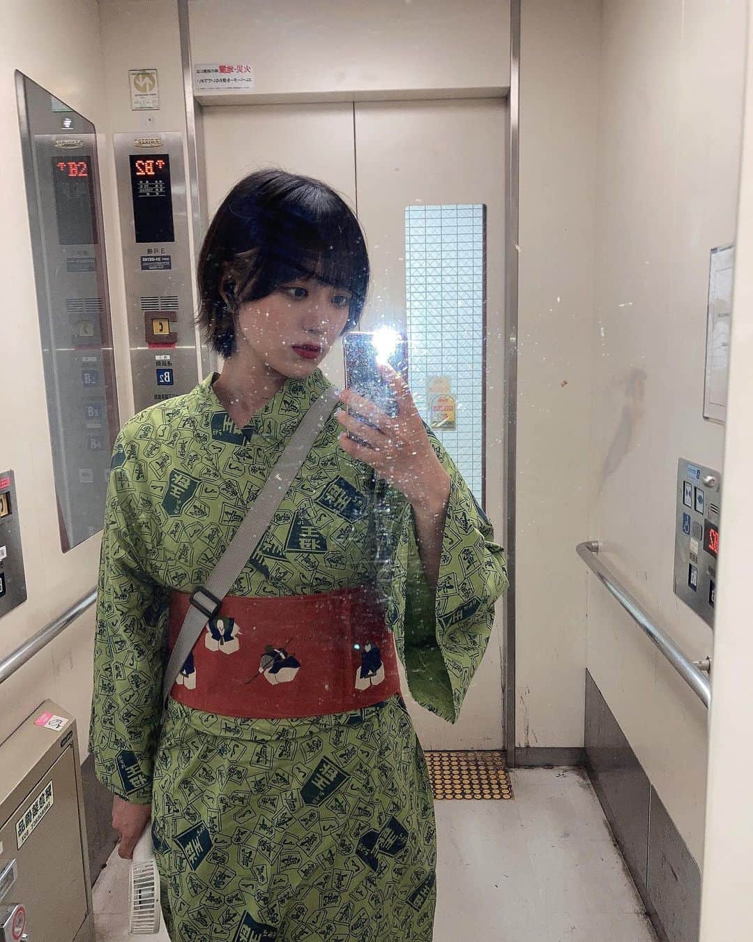 のインスタグラム：「今年の浴衣👘🍻  #浴衣 #浴衣コーデ #fashion #夏 #夏休み #古着 #古着コーデ #airlift #ソラマチ #夏祭り #押上」