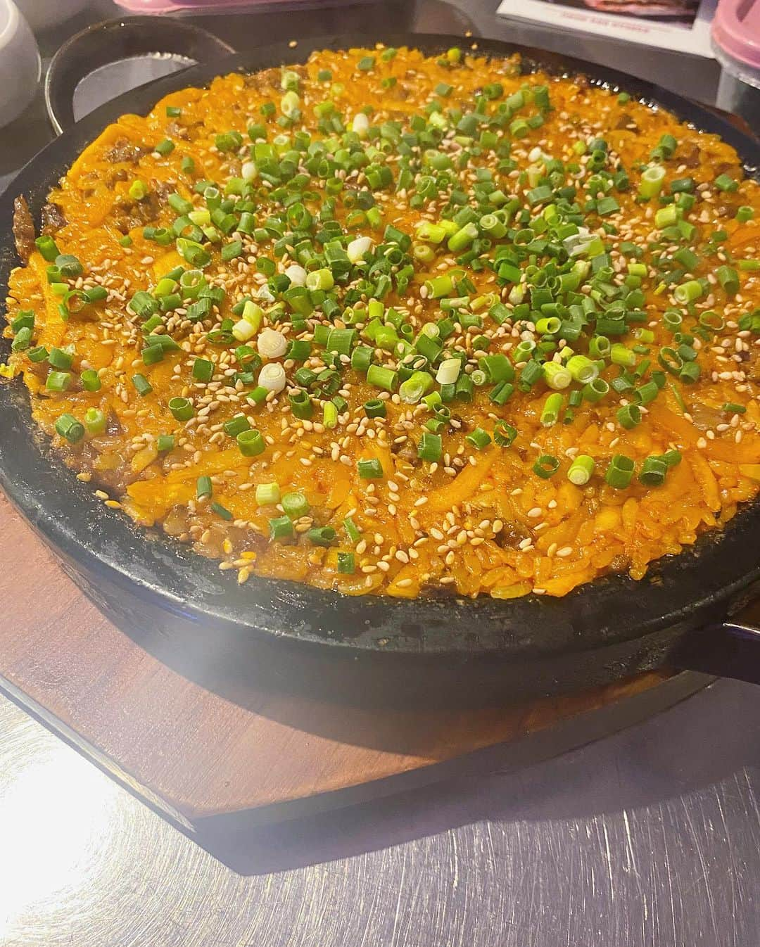 aiaiさんのインスタグラム写真 - (aiaiInstagram)「韓国で食べたお肉美味しかった。  ソンパナル駅近くの KOREAN BBQ  チョンギワタウン蚕室店 서울 송파구 오금로 125 1층 https://naver.me/GhNMnoag  #韓国旅行 #韓国グルメ #韓国 #ソンパナル  #ソンパナル駅 #korean #koreanfood」8月14日 22時54分 - saltaiai