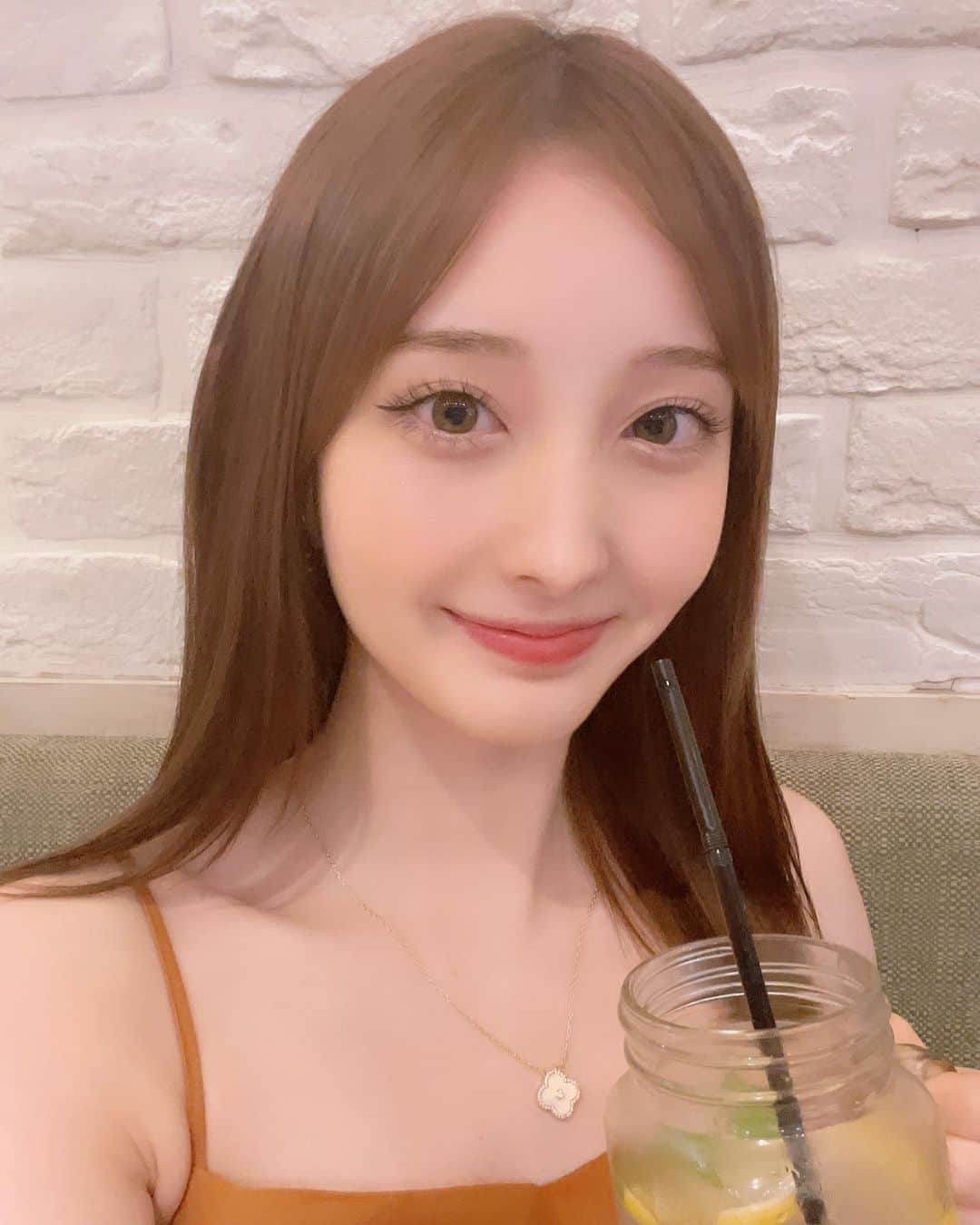 のインスタグラム：「地元癒された🥲🥲  帰ってきたので東京での生活も頑張ります😌🤍  #04」