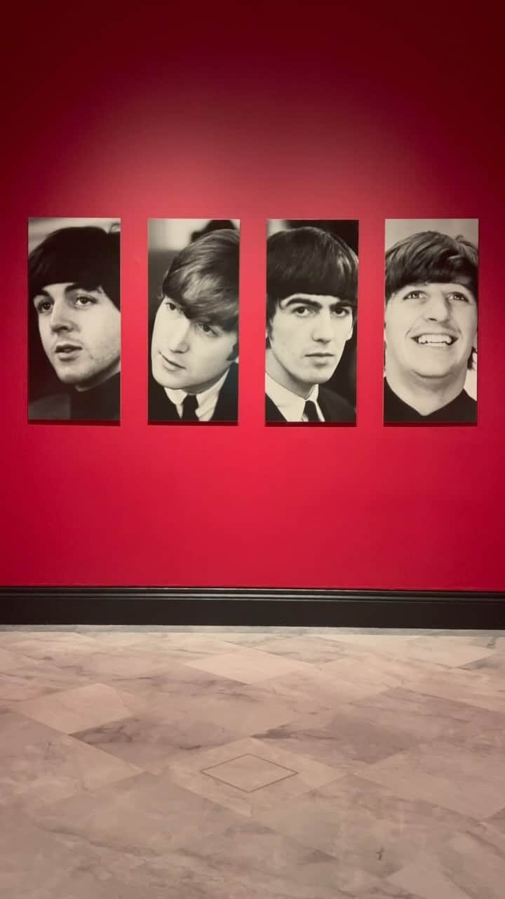 ポール・マッカートニーのインスタグラム：「Four friends, one global phenomenon. See Paul’s photographs from inside the ‘Beatlemania’ storm on display at @nationalportraitgallery until 1 October 2023.   Tickets for Paul McCartney Photographs 1963-64: #EyesOfTheStorm are on sale now!」