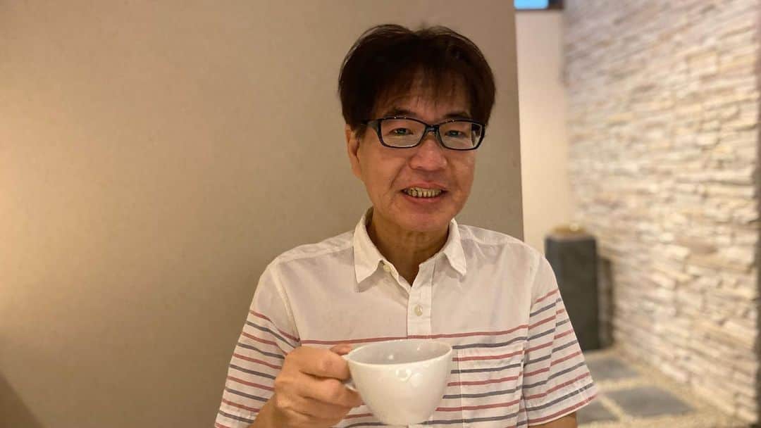 村本大輔さんのインスタグラム写真 - (村本大輔Instagram)「9/24 19時から福岡県の人、予定空けといてください。  小倉駅の近くのいつものカウサでライブやります。おそらく明日告知できます。」8月14日 23時40分 - muramotodaisuke1125