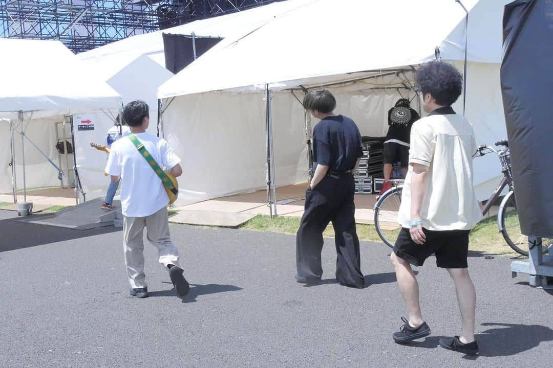 SAKANAMONさんのインスタグラム写真 - (SAKANAMONInstagram)「ROCK IN JAPAN FESTIVAL 2023  📸オフショット  1〜5枚目  Photo by @azusatakada_photographer    #sakanamon  #rijf  #ロッキン」8月14日 23時43分 - sakanamon_official