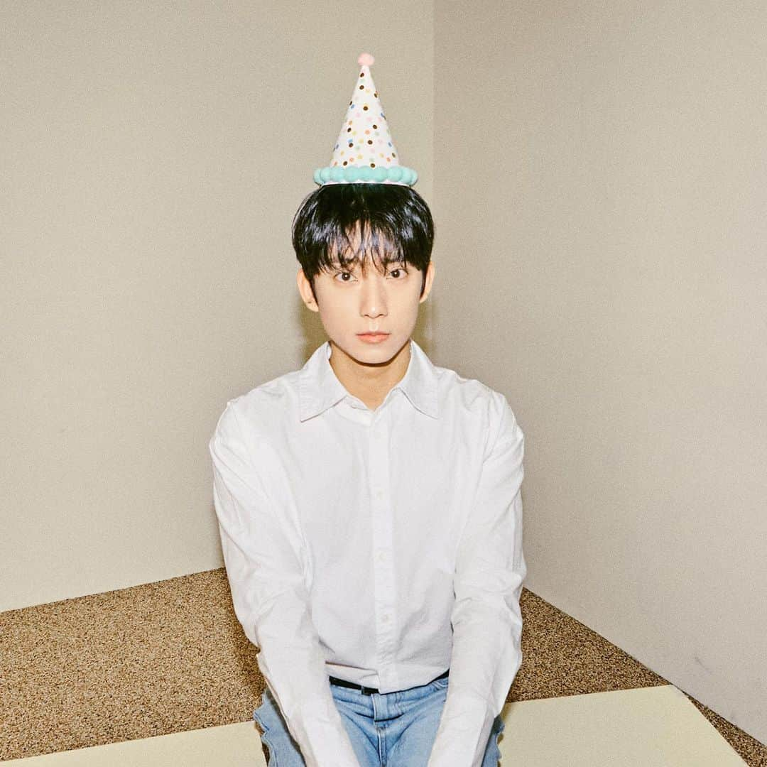 B1A4さんのインスタグラム写真 - (B1A4Instagram)「🐶🥳🎈💚  #B1A4 #공찬 #GONGCHAN #해피공찬데이 #HAPPYGONGCHANDAY」8月14日 23時59分 - b1a4ganatanatda