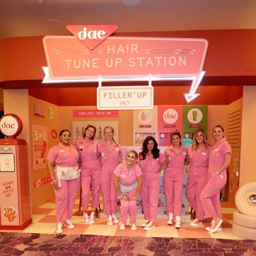Amber Fillerup Clarkさんのインスタグラム写真 - (Amber Fillerup ClarkInstagram)「I’ve had a @daehair fillerup gas station mood board for years and it finally came to life last week!!!!! I’ll never forget it and I’m so beyond grateful to my team for making this happen - we call our team Care Bears because everyone is so wonderful and kind … I love them all so much. Thank you for such a beautiful and inspiring event @sephora !!!!!! Loved seeing all the brands display their creativity and seeing all the teams together - it was just good good vibes all around and forever grateful to be a part of it all」8月15日 0時46分 - amberfillerup