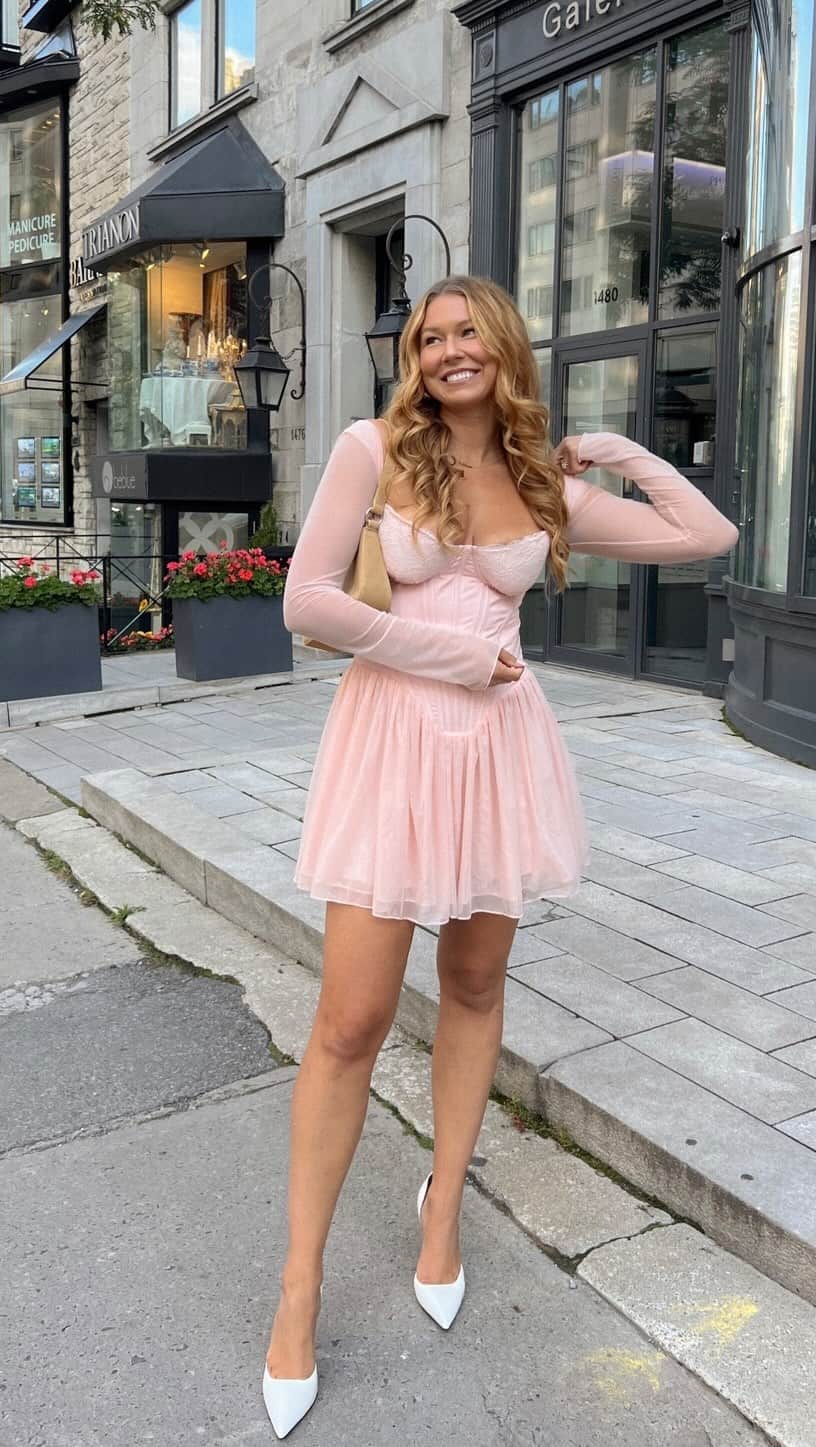 のインスタグラム：「Living my fairytale ballerina life 🧚🏽‍♀️🩰✨🌸🕯️」