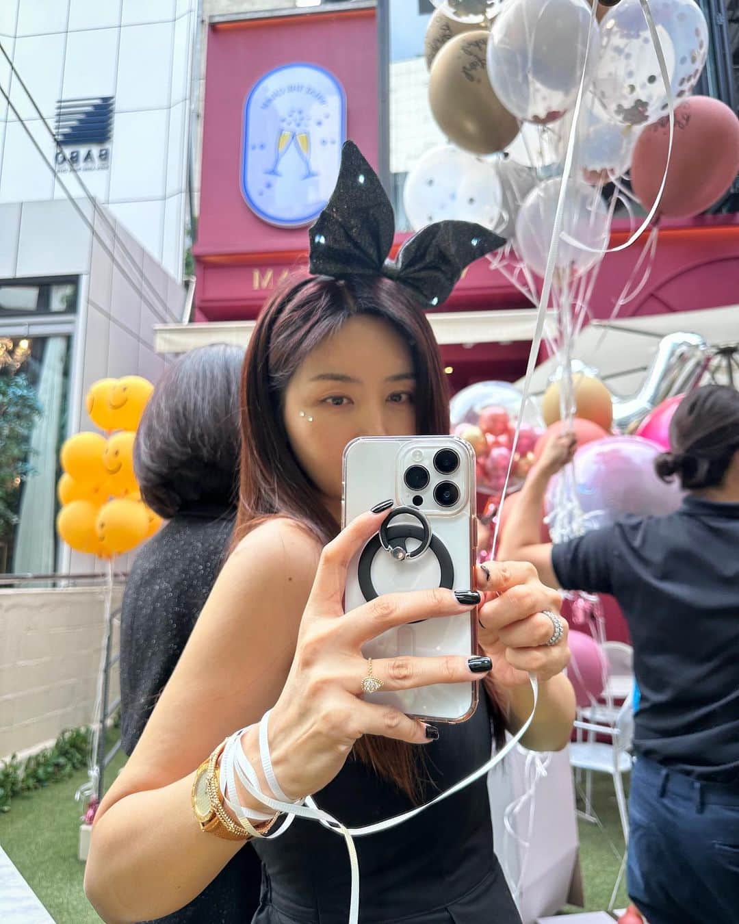 パク・ソルミのインスタグラム：「🌹」