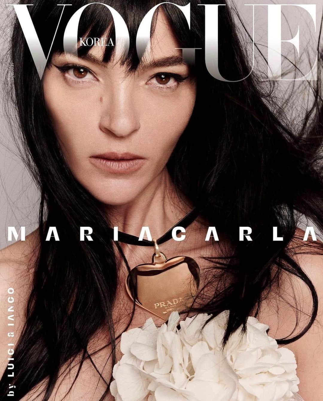 ルイージ&イアンゴさんのインスタグラム写真 - (ルイージ&イアンゴInstagram)「Our stunning MariaCarla ♥️ @mariacarlaboscono rocks the new cover of @voguekorea for a special @prada cover story @luigiandiango @luigimurenu @ssohnyoung @amarsana_g @georgisandev @lorenzo_barcel @bertmartirosyan @2bmanagement」8月15日 2時49分 - luigiandiango