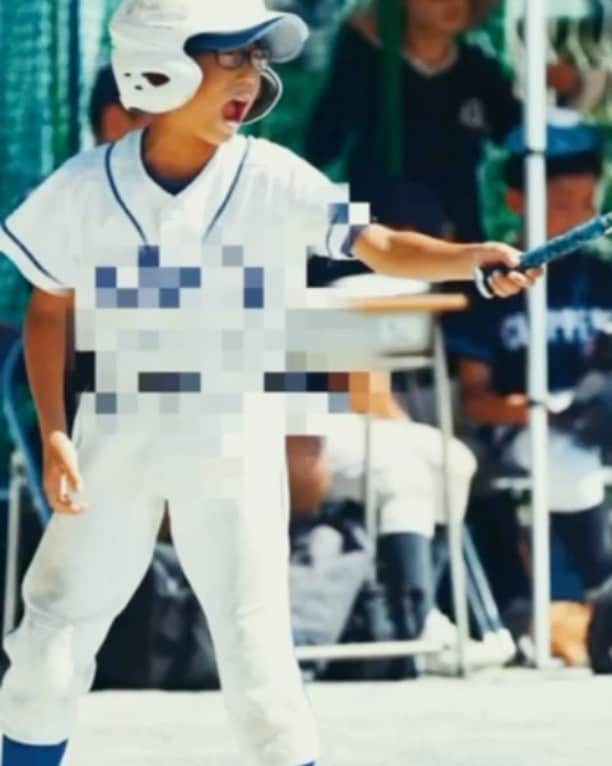 原口あきまさのインスタグラム：「次男・三男。野球小僧の夏が終わった…。  秋に向けて…切り替えていこう❗️魂‼️  #少年野球 #今年の夏が終わった #4年次男 #2年三男 #野球小僧」