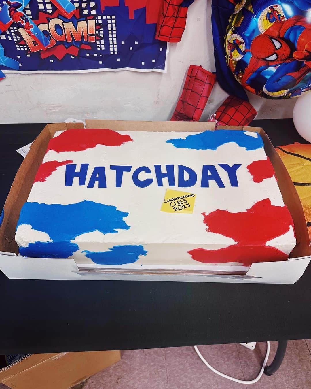 ジェニファー・ハドソンのインスタグラム：「Hatch Day 2023! Today is my late nephew Julian’s 22nd birthday, and we’ve been celebrating with a Back to School Giveaway ! Nothing would make him more proud than to see children excited about their education! Happy birthday Julian, and Happy Hatch Day !」