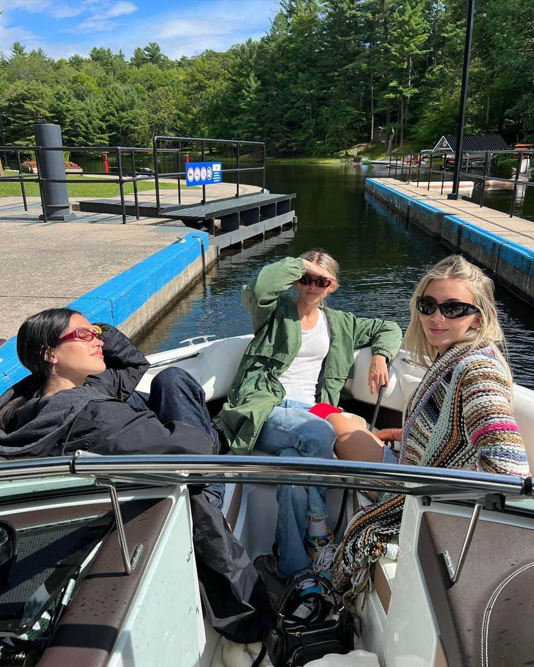 リサ・リナさんのインスタグラム写真 - (リサ・リナInstagram)「Some Lake Life 2023 🇨🇦」8月15日 9時34分 - lisarinna