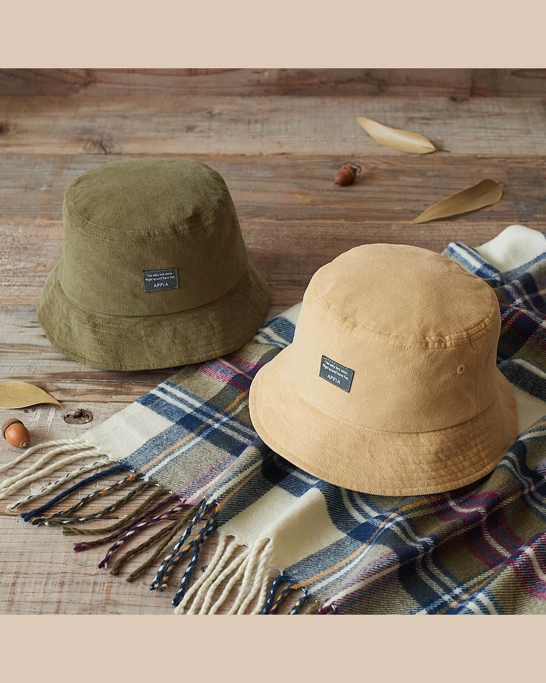 西松屋さんのインスタグラム写真 - (西松屋Instagram)「秋のおしゃれに西松屋の帽子はいかが？🍂  秋らしいコーデュロイのバケットハットや、ポンポン付きのかわいいクマ耳帽子も🐻💛 チェック柄のキャップはこれひとつでおしゃれさんに◎ 英字プリントのパステルカラーのものまで、さまざまな帽子をご用意しています♬  気になる帽子はありましたか？👀 ぜひコメントで教えてね💡  ━━━━━━━━━━━━━━━ 写真1枚目：アイテム ◇帽子　52cm ￥979（税込¥1,076） （品番：23A-WS05）  写真2枚目貼付：アイテム ◇帽子　48-50cm ￥979（税込¥1,076） （品番：23A-WS04）  写真3枚目：アイテム ◇帽子　50-52cm ￥979（税込¥1,076） （品番：23A-WS09）  写真4枚目：アイテム ◇帽子　56cm ￥979（税込¥1,076） （品番：NK-23306C-G） ━━━━━━━━━━━━━━━ ※掲載商品の価格は投稿時の価格です。 ※小物は参考商品です。 ※掲載商品は実物と色が異なる場合がございます。 ※店舗により品揃え・在庫が異なる場合がございます。  ・━・━・━・━・━・━・━・ 📣ご質問やコメントへのご返信は致しかねますが、 サービス向上のための貴重な情報として、スタッフが拝見しております。  📣#西松屋これくしょん もしくは @24028.jp を付けて投稿してね！ こちらの西松屋公式アカウントで紹介させていただくかも♪ 皆さまの投稿お待ちしております☺︎  ※DMであらかじめご連絡を差し上げ、許可を頂いた投稿のみを紹介させていただきます。 ※DM内で外部サイトへの遷移や個人情報の入力をお願いすることはございません。 ・━・━・━・━・━・━・━・ #西松屋 #nishimatsuya #24028 #秋服 #秋コーデ #チェック柄 #帽子 #バケハ #バケットハット #キャップ #キッズ帽子 #ベビー帽子 #キッズコーデ #ベビーコーデ #男の子コーデ #女の子コーデ #西松屋コーデ #赤ちゃん #ベビー #新生児 #キッズ #マタニティ #プレママ #マタママ #子育てママ #赤ちゃんのいる暮らし #赤ちゃんのいる生活 #子供のいる暮らし #子どものいる暮らし」8月15日 9時50分 - 24028.jp