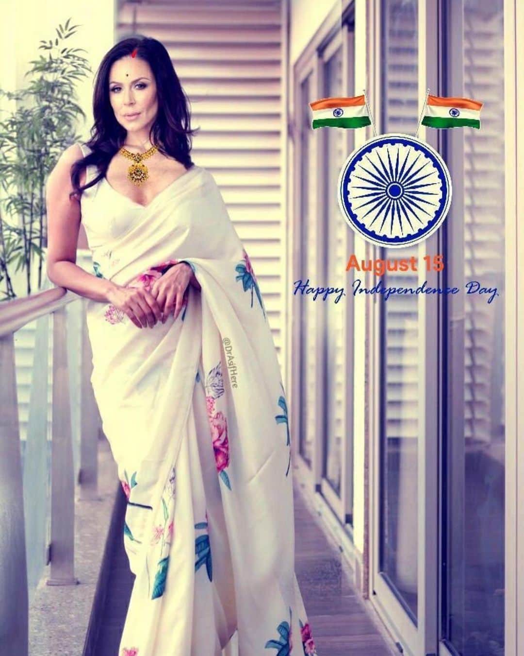 Kendra Lustさんのインスタグラム写真 - (Kendra LustInstagram)「#happyindependenceday #India 🇮🇳 #saree」8月15日 12時14分 - kendralust