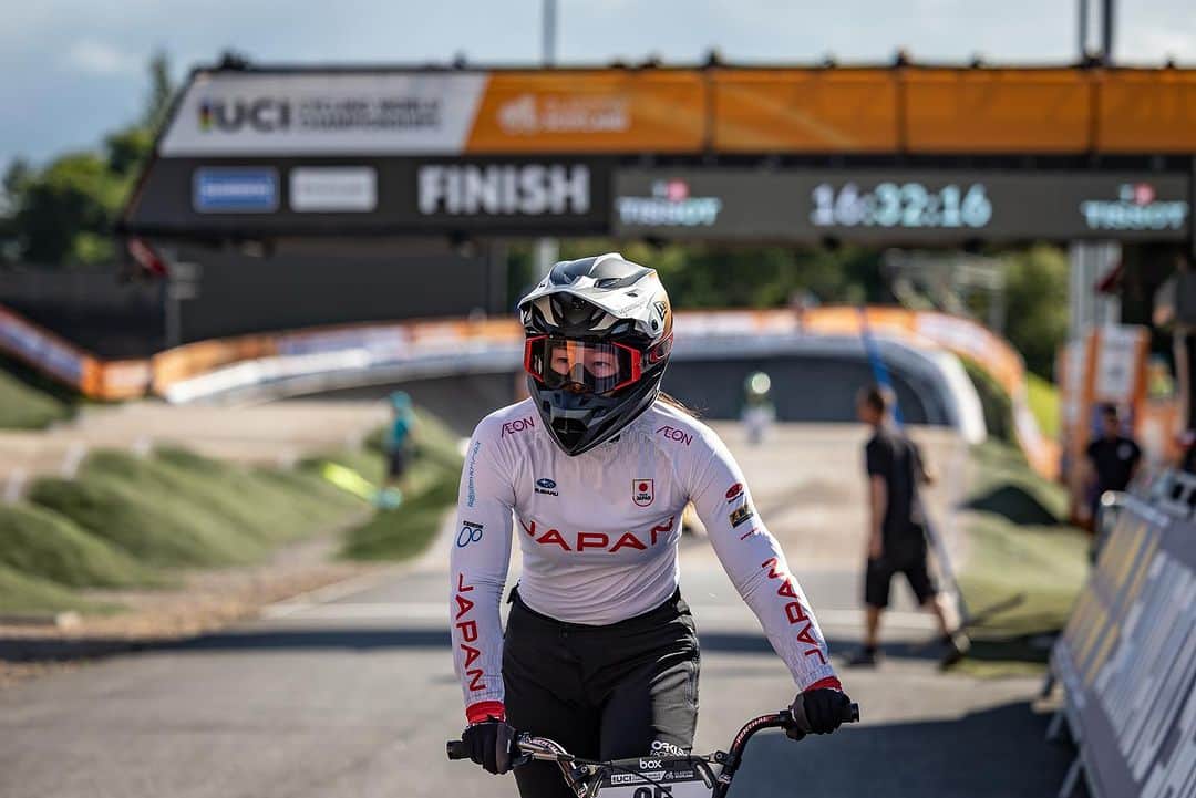 畠山紗英のインスタグラム：「World Championship 2023. I got 5th in the semi and frustrated that I couldn’t make it to the final but I found many positive stuff to take with and slowly but it’s going in the right direction.  Thank you for all of the support!!   世界選手権、準決勝5位、総合順位10位でした！ あと一歩決勝進出に届かずとても悔しいですが、少しずつ自分のレベルは上がってきていると思います！まだまだレースは続くので次に向けて頑張ります！ たくさんの応援、サポートありがとうございました！」