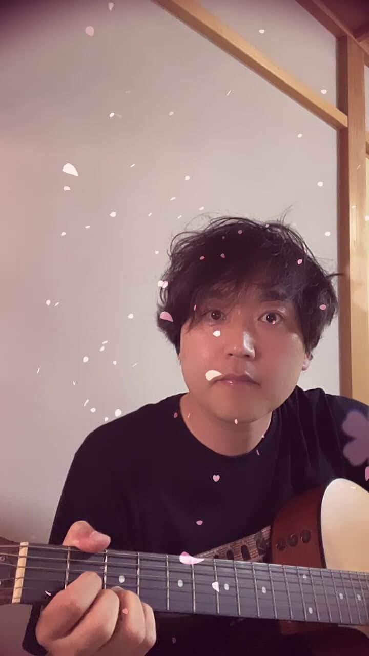 武田双雲のインスタグラム：「歌うだけの双雲ライブ。」