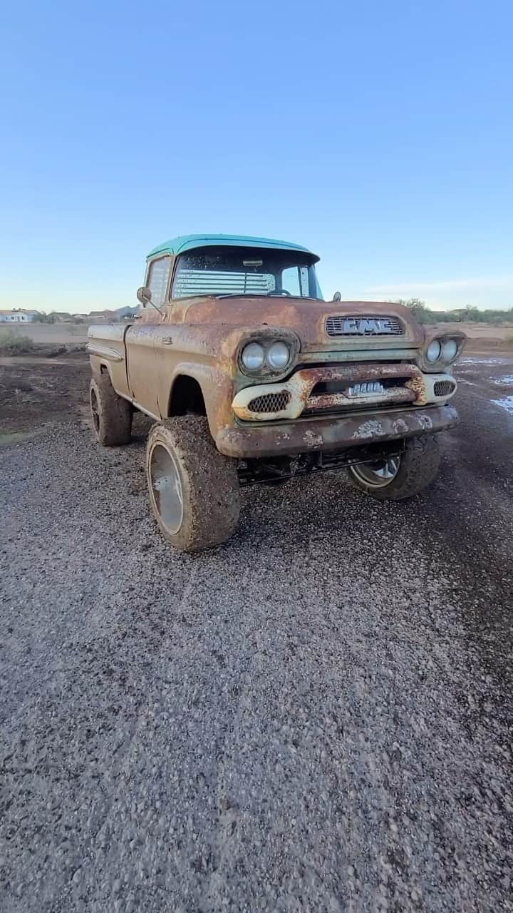 のインスタグラム：「Definition of “just some baller wheels on it” 😳🔥 (clip from therustyrex via TT)」