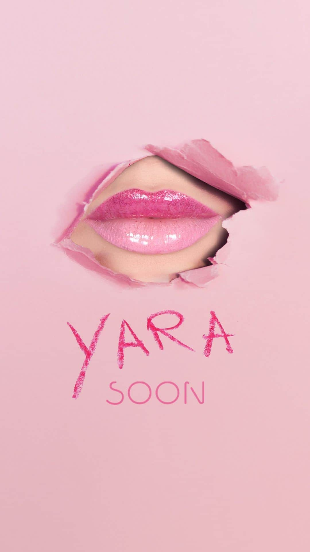 ヤーラのインスタグラム：「#مش_بمزاجك 💋🔜  استنوها يوم الخميس، ١٧ آب 😍  #Yara | #يارا」