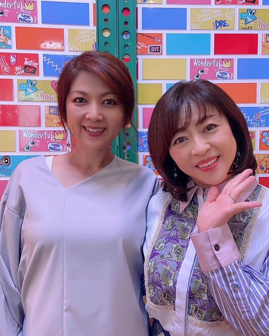 松本明子さんのインスタグラム写真 - (松本明子Instagram)「本日ぽかぽかご視聴ありがとうございました！大親友の飯島直子さんと出演させていただきました！  −−−−−−−−−− 書籍「この道40年あるもので工夫する松本流ケチ道生活」7月13日より発売！  https://onl.sc/vgujyAu  書籍「実家じまい終わらせました！」発売中！  https://onl.bz/wHSHfyM  −−−−−−−−−− バンライフレンタカー東京杉並店 オーナー・松本明子による ソロキャンパー、ペアキャンパー向けの 軽キャンピングレンタカーショップサービス開始！  ◆オフィスアムズ公式ホームページ https://officeams.com/  ↑ご予約はこちらから！  ◆オフィスアムズYouTube https://www.youtube.com/channel/UCy59cYUCIP9azdF2MKRnyXw  ◆オフィスアムズLINE公式アカウント https://lin.ee/DAMMkYA  ◆オフィスアムズTwitter公式アカウント https://twitter.com/OfficeAms?s=09」8月15日 22時03分 - akkotongattelne