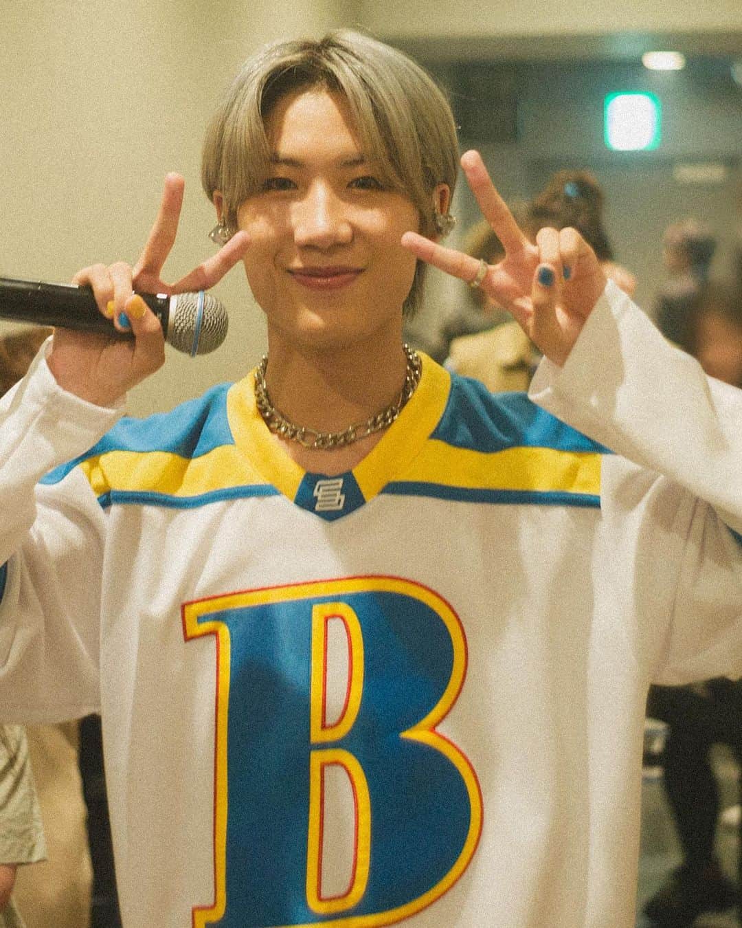 のインスタグラム：「Backstage📸  2023.8.14 [TOKYO] Zepp Haneda MAZZEL 1st Fan Meeting -Play at the MUZEUM-  Photo by Hiroki Tsuda  #MAZZEL #HAYATO  #Play_at_the_MUZEUM」