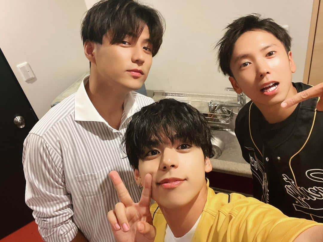 大城光さんのインスタグラム写真 - (大城光Instagram)「大矢と大城2の名古屋公演で大矢くんと薫が出会った日の思い出👍  この秋も面白いことがありそうな予感😏  ↑これは匂わせです！  #マジプリ #大城光 #永田薫 #大矢剛康 #猫ひた #大矢と大城 #大矢と大城2」8月15日 22時46分 - hikaru_oshiro0704