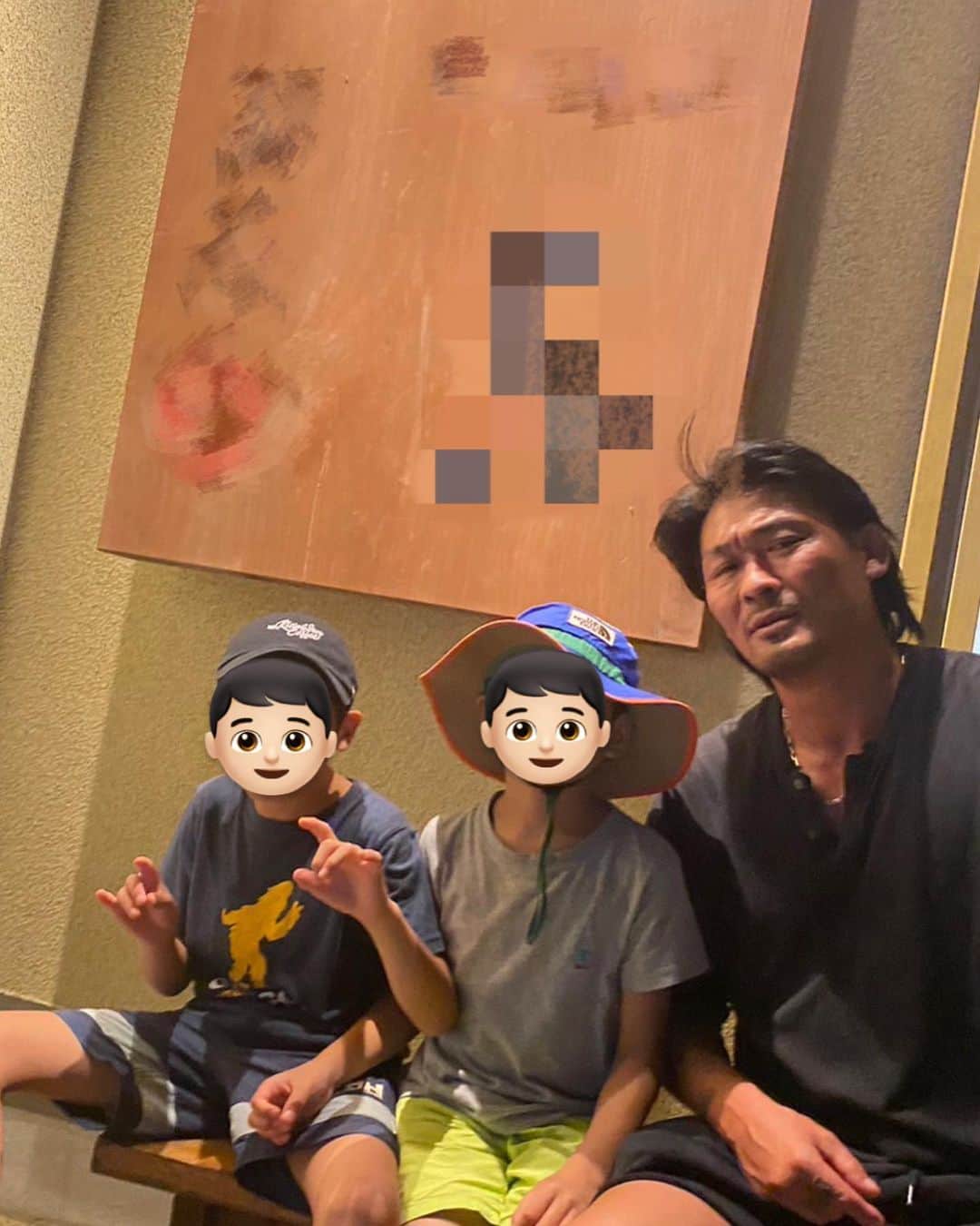 坂口征夫のインスタグラム：「久しぶりの再会。 おっきくなったな！ しょうもない、おいちゃんだけど、これからもよろしくね。」