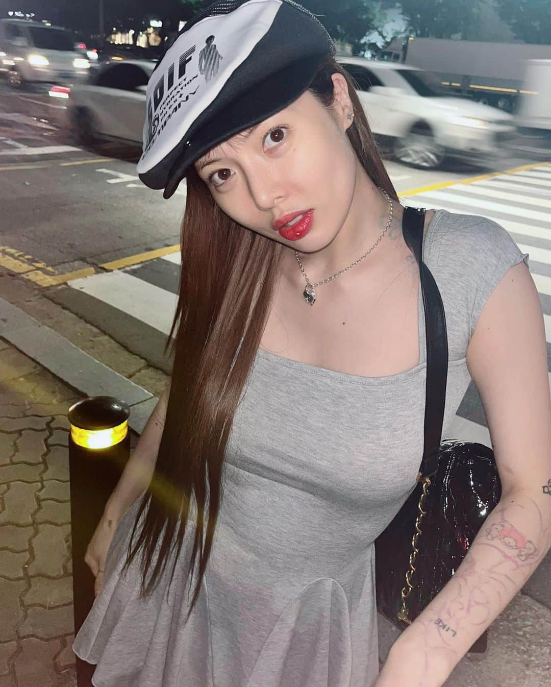 ヒョナ さんのインスタグラム写真 - (ヒョナ Instagram)「🤍✨」8月15日 22時55分 - hyunah_aa
