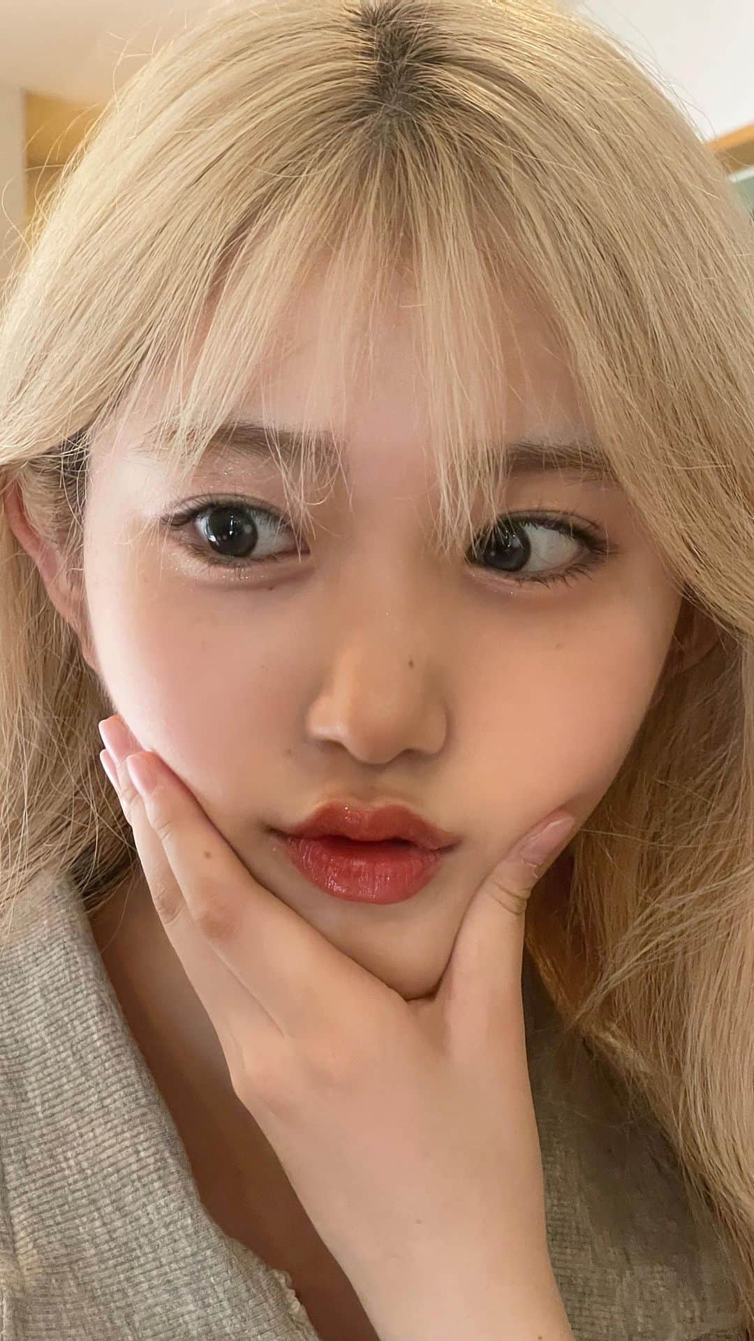 のインスタグラム：「思っていた通りの顔でしたか…？？　#japan」