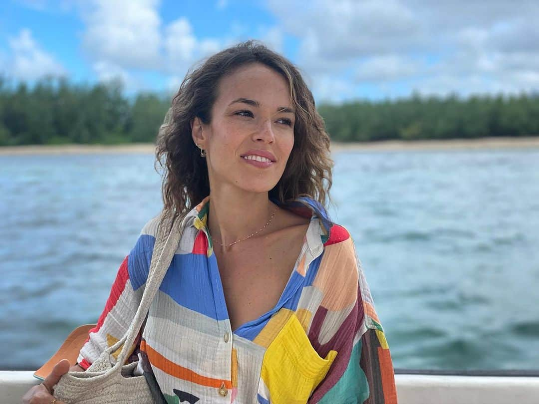 エロディ・フォンタンさんのインスタグラム写真 - (エロディ・フォンタンInstagram)「Holidays 🌺🌞🏝️🌅🐠😴💃🏻🍉🍹🤩💖」8月15日 23時01分 - elodie_fontan