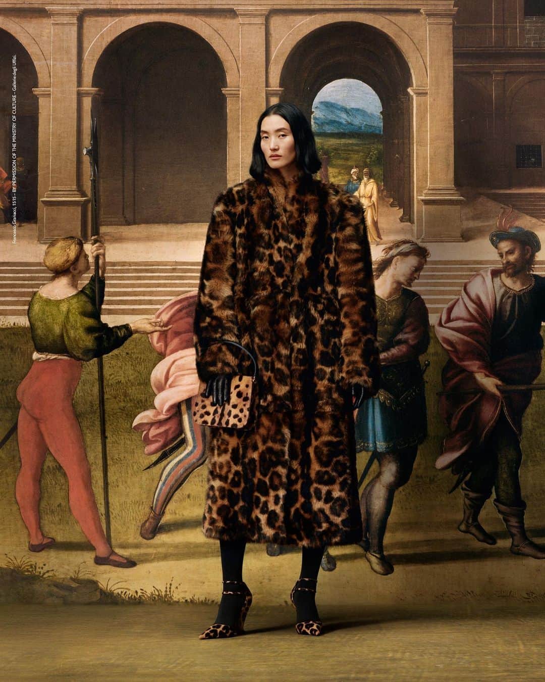 The Fashion Postさんのインスタグラム写真 - (The Fashion PostInstagram)「#FERRAGAMO Fall Winter 2023 Campaign  マクシミリアン・デイヴィスによるフェラガモFW2023コレクションの広告キャンペーンのテーマは「ニュー・ルネサンス」。フィレンツェのウフィツィ美術館とパートナーシップを組み、ベッリーニやヴェロネーゼ、ボッティチェリといった実際のルネサンス期の絵画とコレクションをともに撮影。フォトグラファーは、引き続きタイラー・ミッチェル。モデルにはミュージシャンのケレラを起用。  photography & video direction #TylerMitchell art dirction & sound #YasminaDexter cretive direction #FerdinandoVerderi  hair #VirginieMoreira make up #ThomWalker model #Kelela #AnokYai #IvandePineda #JessicaStam #LinaZhang #MalickBodian #MonaTougaard #PaulHameline #TaeminPark #VittoriaCeretti #ZainabJama  #FerragamoFW23 #FerragamoNewRenaissance」8月15日 14時27分 - tfpjp