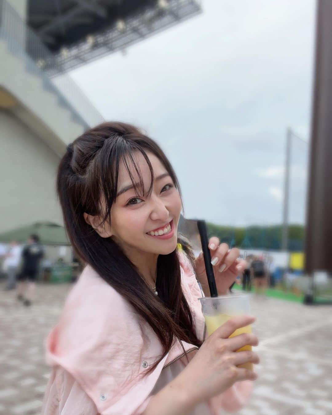 中冨杏子さんのインスタグラム写真 - (中冨杏子Instagram)「🍻🍗‪🌈🧊  たべてのんでのんでのんで！  全部おいしーの🤤  みんなもフィールドホッケー観にきてよーん！  私が会場にお邪魔する日は また決定次第お知らせします😊  皆で応援しよー⊂(^・^)⊃♡  #ホッケーで騒ごう #フィールドホッケー  #ホッケー  #品川区 #シナカモン #ホッケー女子 #ホッケー競技場  #応援インフルエンサー #ハイボール #ハイボール女子  #唐揚げ #かき氷 #わらび餅サワー #153cm #食べ歩き #食べることは生きること #食べる女   @japan.hockey  @jha_sakura  @samuraijapan_hockey  @verdy_hockey」8月15日 14時34分 - anko_nakatomi