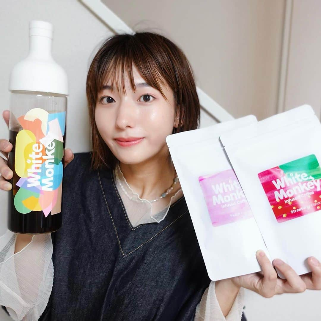 搗宮姫奈のインスタグラム：「White Monkey Coffee第一弾販売開始！！！！  販売開始して2日間で200以上もの方が買ってくださり本当に幸せです！ありがとうございます😭😭  ECサイトはインサイトの『White Monkey』をタップしていただけますと飛べるのでよかったらそちらからチェックしてみてください🥺  発送は8月下旬を予定しております！！！！ みなさんお楽しみに🥺🥺🩵🫶  #搗宮姫奈 #WhiteMonkey #コーヒー」