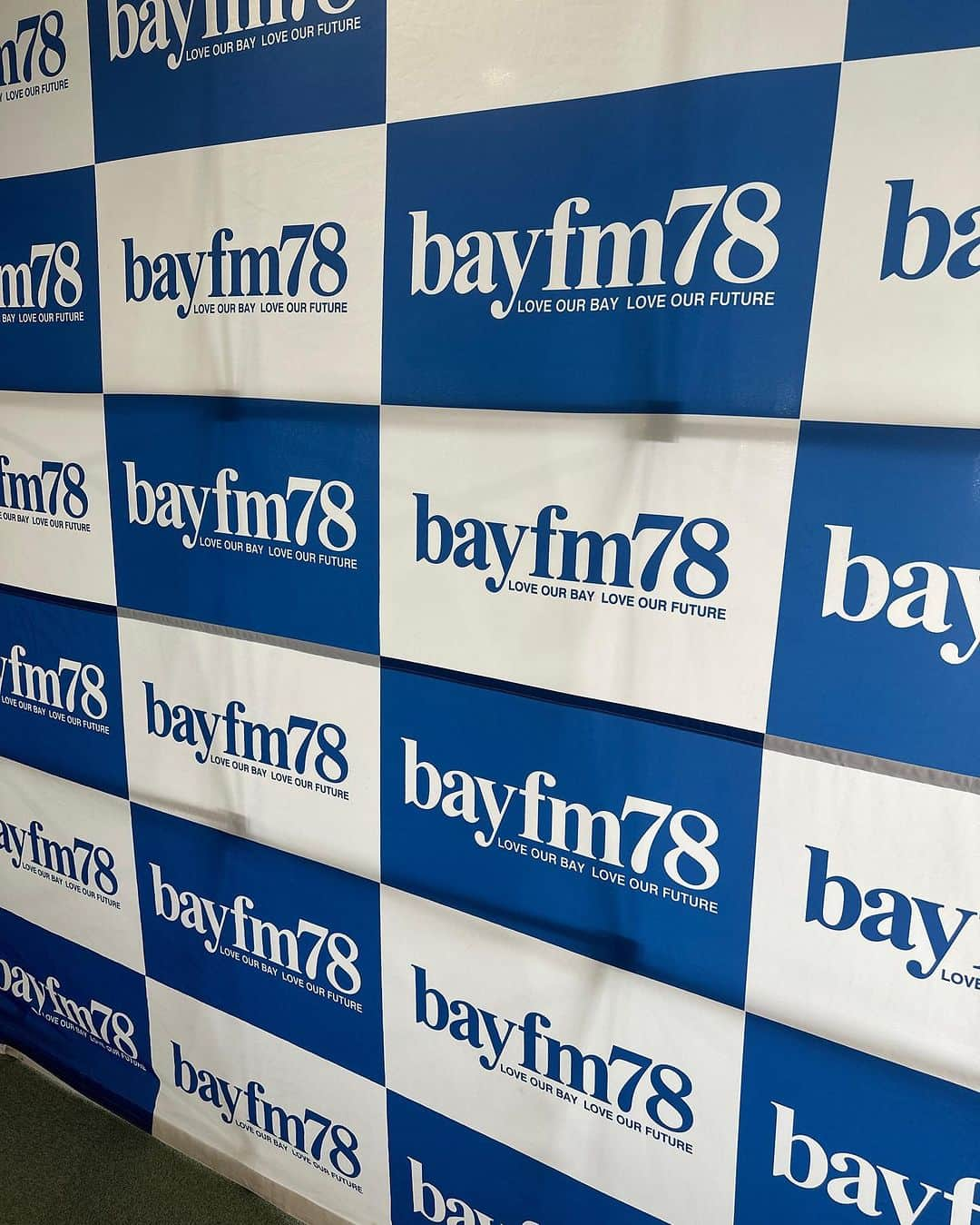 林克治のインスタグラム：「この後16時から生放送！ bayfmシン・ラジオに出演させていただきます！  #シンラジオ #bayfm #平成ノブシコブシ徳井 #南房総市議会議員 #林よしはる」