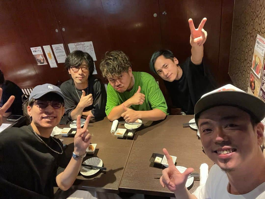鈴木渉のインスタグラム：「某日  ベーシストの集いに呼んでいただき締めでへぎそばと日本酒。感謝！  #あつと会  #北川淳人 #堀井慶一  #熊代崇人  #村濱遼太  #鈴木渉」