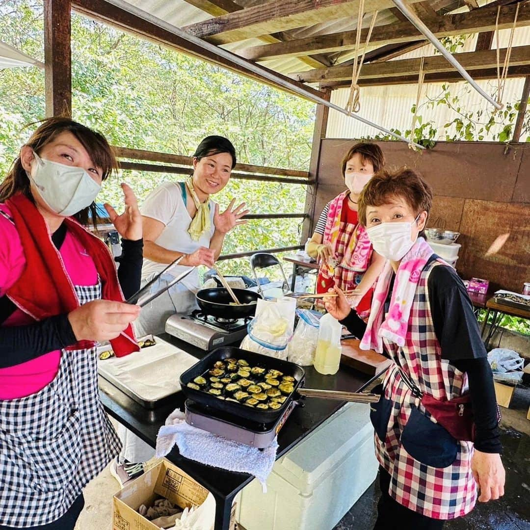 KBCテレビ「アサデス。」さんのインスタグラム写真 - (KBCテレビ「アサデス。」Instagram)「【完食御礼😭】 先週の「水と緑の物語」で、 アサデス。ふぁーむがついに完結しました🍛🥕 基山まで足を運んでくださった皆さま 本当にありがとうございました😭  えりなちゃんのカレー道はまだまだ続くのか...！？」8月15日 16時48分 - asadesu_kbc