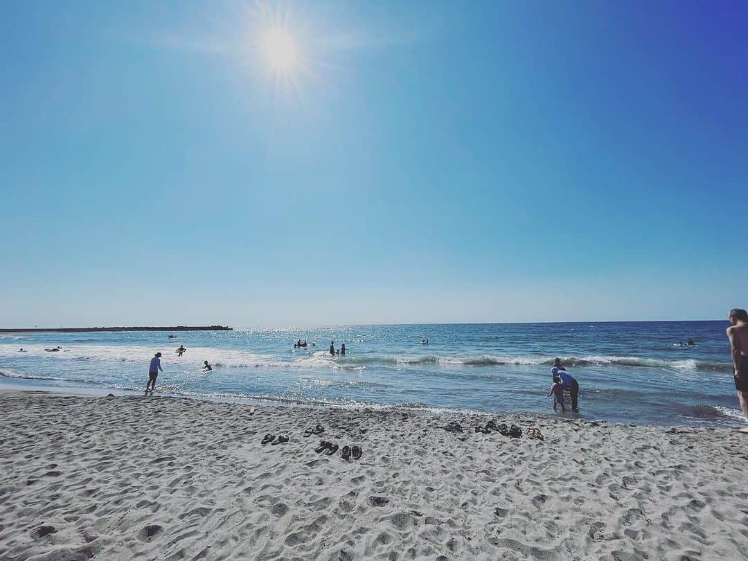 石浦宏明さんのインスタグラム写真 - (石浦宏明Instagram)「今年の夏休みは山形県酒田市の妻の祖母の家にみんなで帰省し、2日間連続で子どもたちと海を満喫⛱️台風の影響も無く帰ってこれました😊  美味しいものも食べて充電完了したので、シーズン後半戦も頑張ります💪」8月15日 17時08分 - hiroakiishiura