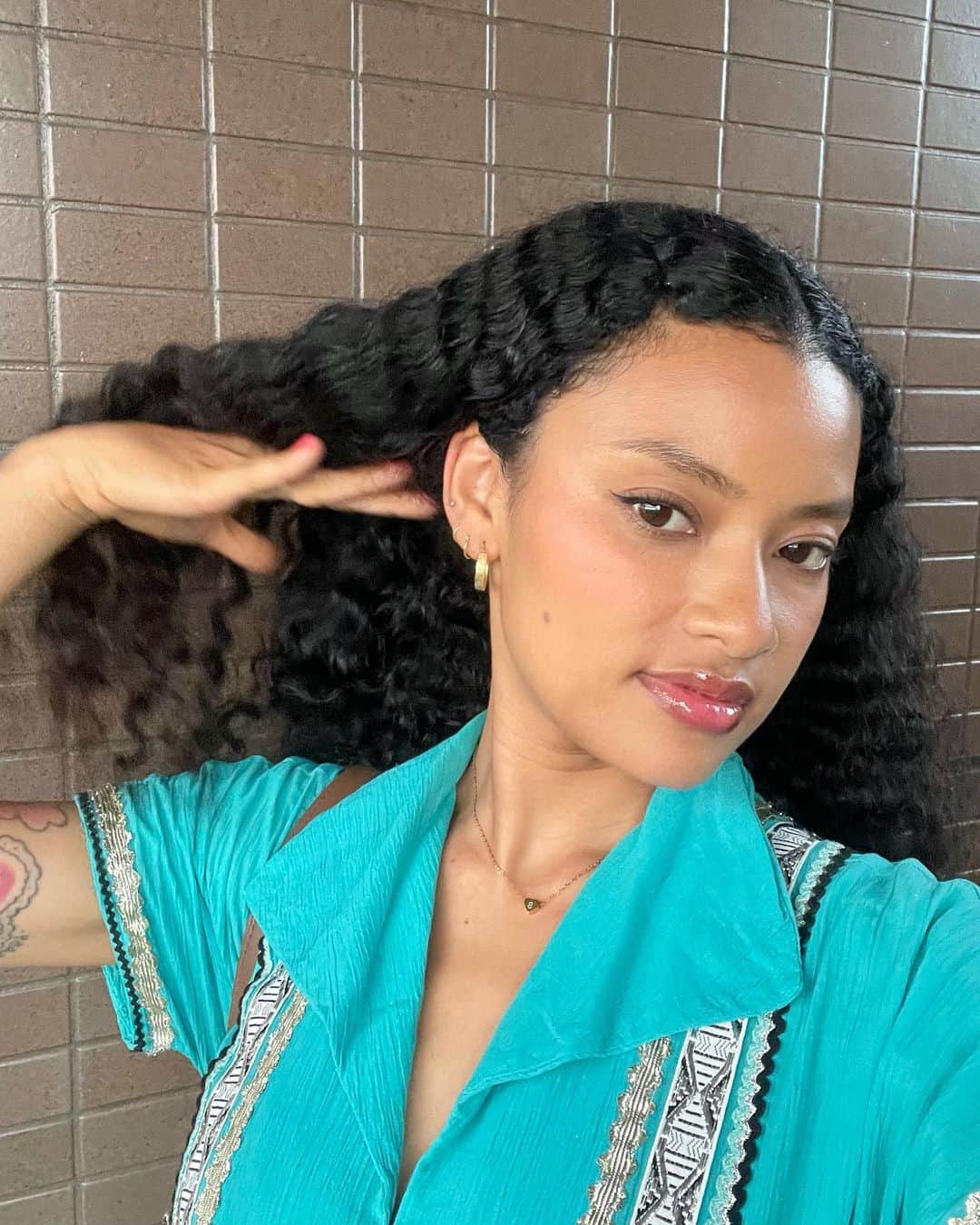 ティファニー・キャデラックのインスタグラム：「gazelle eyes they say 𓃵」