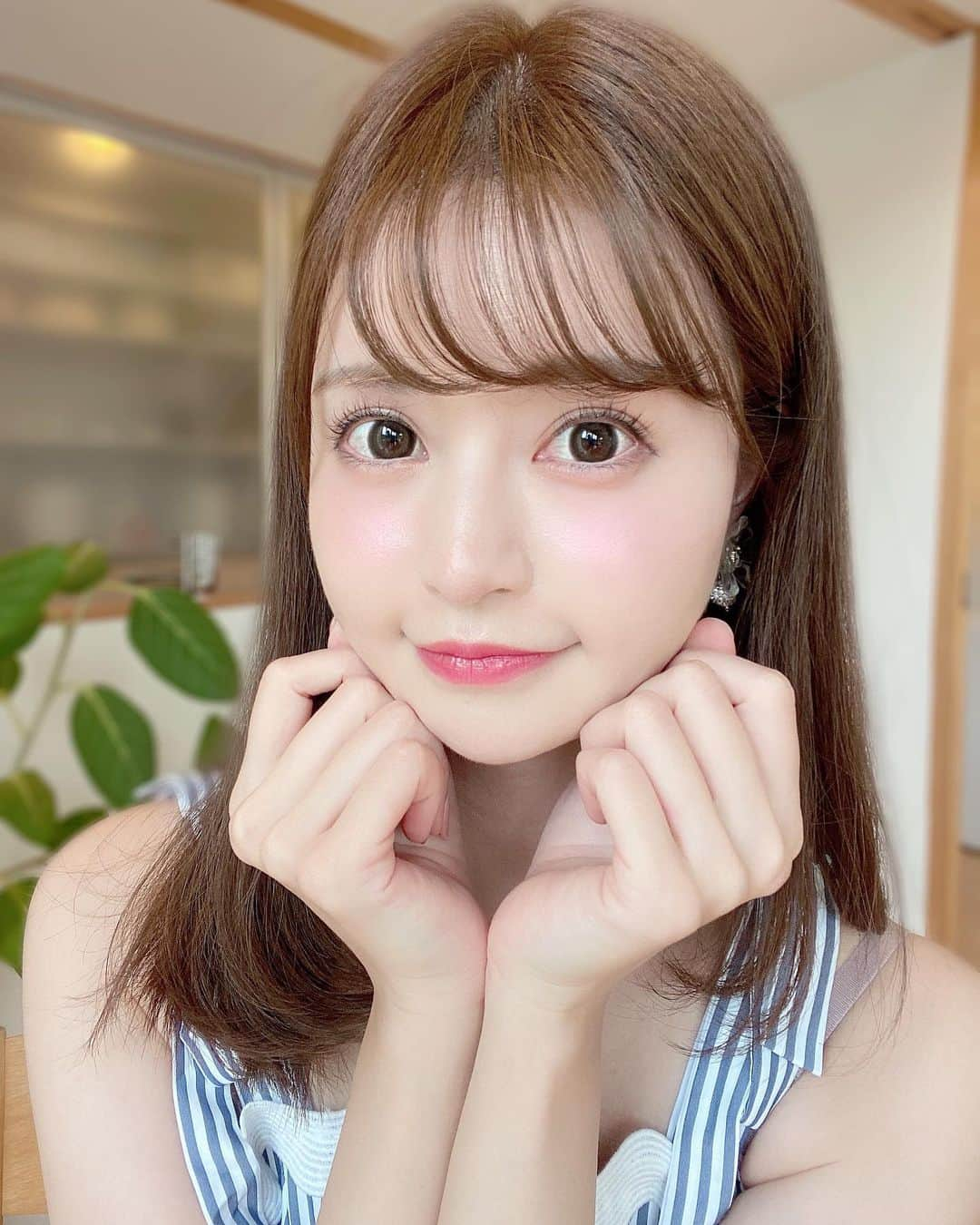 一ノ瀬まりなさんのインスタグラム写真 - (一ノ瀬まりなInstagram)「💄💓💄💓💄  最近流行りのうるちゅる？カラコンつけてみた👀💓 久々の大きめレンズ👁盛れる💞  ♡みんカラ　@mnkr_official  ♡1day BabyMIMI chocolat brown(ショコラブラウン)  #みんカラ #みんなのカラコン #カラコンレポ #カラコン #コンタクトレンズ #カラコン通販 #カラコン着画 #tocco #ワンピースコーデ」8月15日 17時28分 - yuyuyu_marina