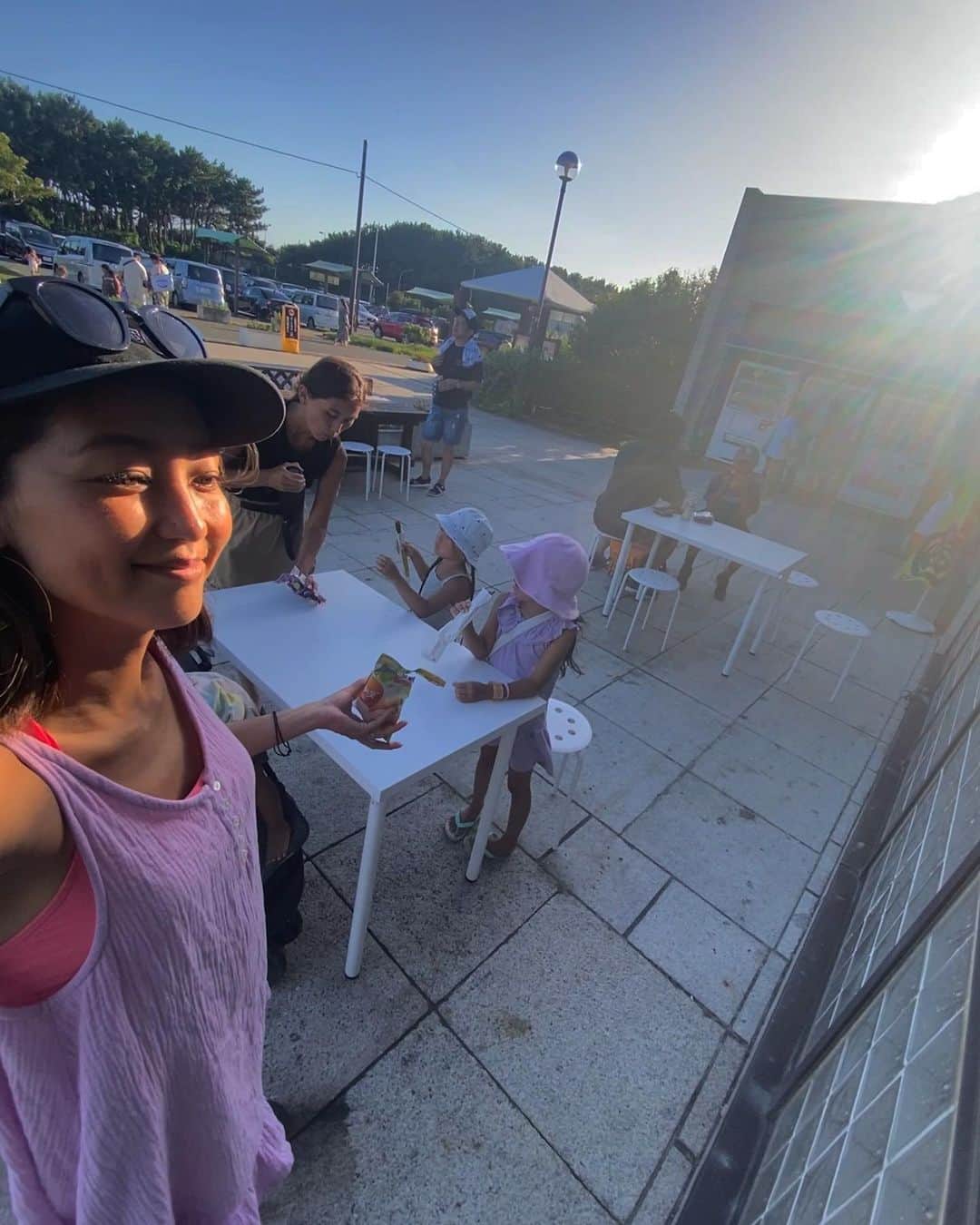 堀舞紀さんのインスタグラム写真 - (堀舞紀Instagram)「🏊🏽‍♀️🏖  プールとか プールとか プールの話です。  #僕らの夏休み2023 #子育て記録 #summeroutfits」8月15日 17時35分 - mainohori