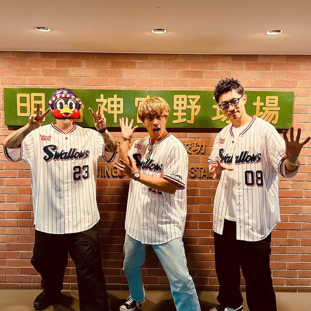 MAKIDAIさんのインスタグラム写真 - (MAKIDAIInstagram)「マイナビ Swallows Summer Night Festival 🌴 貴重な経験をありがとうございました⚾️🔈✨ #明治神宮球場」8月15日 23時30分 - exile_makidai_pkcz