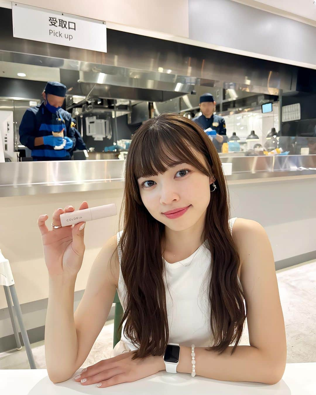 齋藤万莉奈さんのインスタグラム写真 - (齋藤万莉奈Instagram)「少し前に投稿したカラリアで選んだ香水2つ目の紹介🦋🤍  Pipiel-eau de parfum-(Shefar)  レモン、アップル、リリーがトップノートで個人的には爽やかさと甘さのミックスのような香りを感じた🌼  今の私のお気に入り一軍香水😽  カラリアは月額¥2,180〜、約1000種類から香水を選べるサブスクだよ🌿 カラリアで毎月のご褒美体験をぜひ💎 毎月違う種類の香水を選んで日常にわくわくを取り入れようー！  ハイライトにあるURLから登録すると初月¥500offで始められるから良かったら使ってね🫶🏻」8月15日 18時22分 - kupulauawa