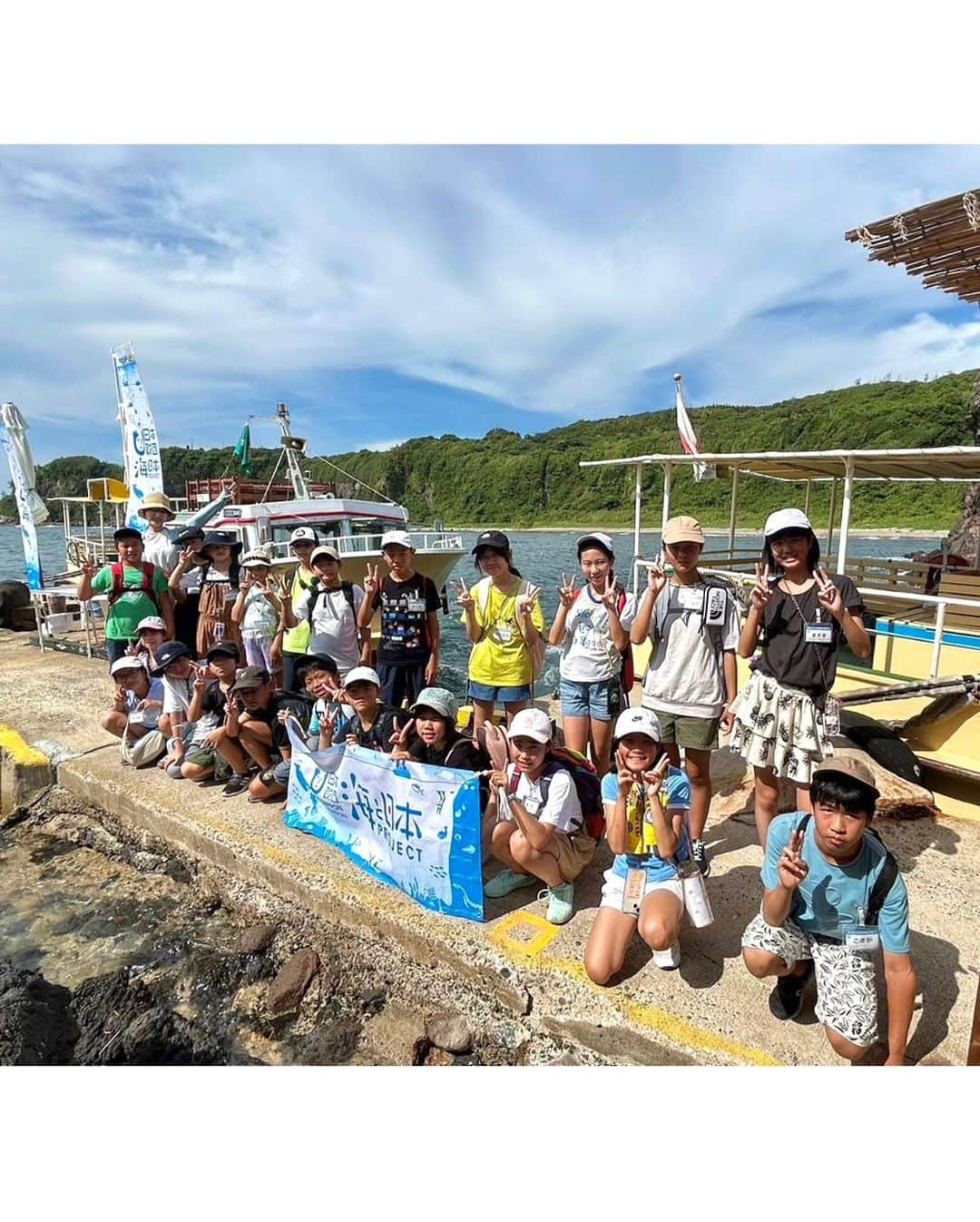 的場絢香さんのインスタグラム写真 - (的場絢香Instagram)「// 海プロ // ⁡ 日本財団 海と日本PROJECT🌊✧ ⁡ 夏のイベントweekでした！ ⁡ ⚪︎ 子どもたちと2泊3日の合宿 　北前船と石川の海について学びの旅⚓️ ⁡ ⚪︎スポGOMI甲子園 石川県大会 　ゴミ拾いはスポーツだ！ 　街をキレイにするエコスポーツ🗑️ ⁡ 汗だっくだくになりながら みんなと楽しみました~🐬🐳🐋🪼🧊🩵 ⁡ _ _ _ #日本財団 #海と日本プロジェクト #石川テレビ」8月15日 19時35分 - ayaka_matoba