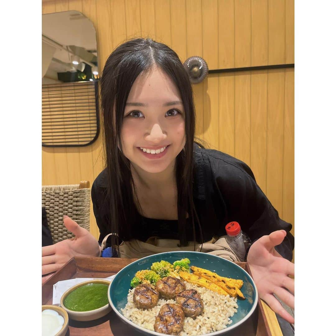 芳野心咲さんのインスタグラム写真 - (芳野心咲Instagram)「🍽  Indonesia🇮🇩  I love lychee tea🥰  ライチティー大好き♡  ・  ・  ・  ・  ・  #idol #アイドル #あいどる #NMB48 #nmb #07line #08line #ootd #oufit #Japan #15歳 #芳野心咲 #Indonesia #Jakarta #インドネシア #ジャカルタ #ライチティー #lycheetea  #lychee  #food #グルメ #おすすめ」8月15日 19時40分 - misakiyoshino.0113