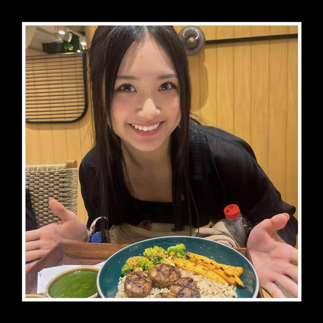 芳野心咲さんのインスタグラム写真 - (芳野心咲Instagram)「🍽  Indonesia🇮🇩  I love lychee tea🥰  ライチティー大好き♡  ・  ・  ・  ・  ・  #idol #アイドル #あいどる #NMB48 #nmb #07line #08line #ootd #oufit #Japan #15歳 #芳野心咲 #Indonesia #Jakarta #インドネシア #ジャカルタ #ライチティー #lycheetea  #lychee  #food #グルメ #おすすめ」8月15日 19時40分 - misakiyoshino.0113